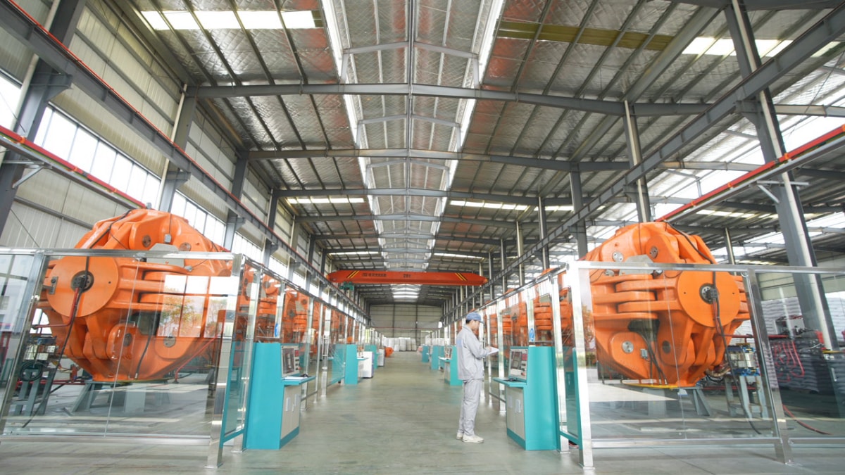 湖北宇星新材料股份有限公司高温高压培育钻石生产车间